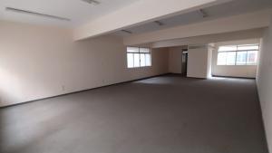 Aluga-se conjunto comercial 