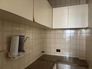 Comercial próximo ao metro mobiliado